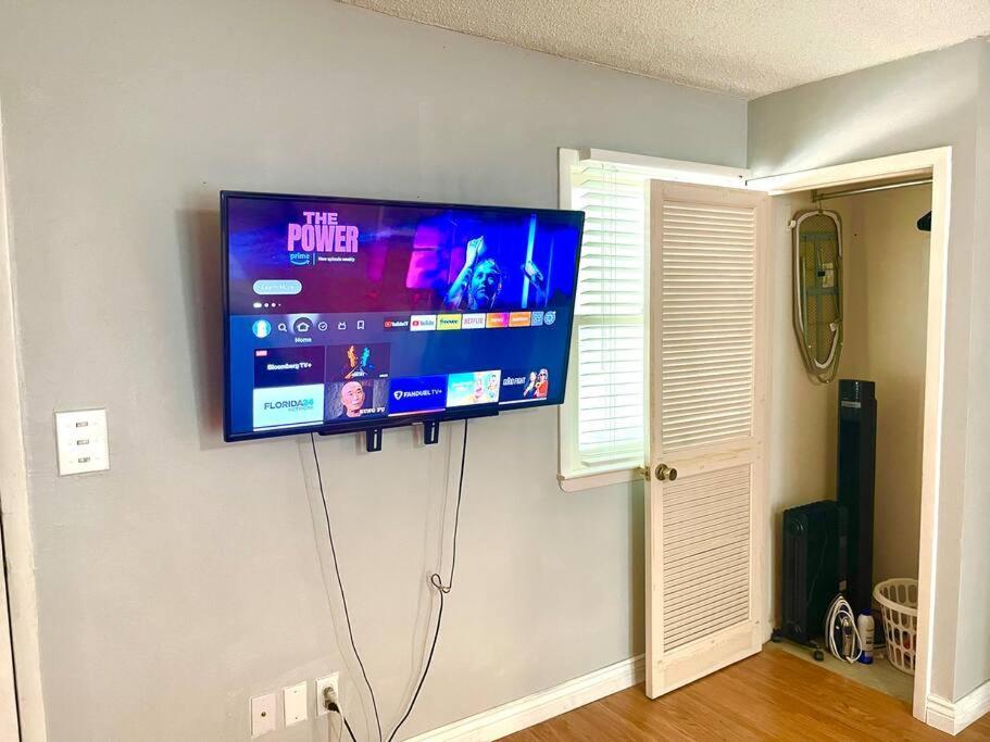 Town & Country Hideaway - 1Br/1Ba, 20 Min Famu/Fsu Apartment Tallahassee Bagian luar foto